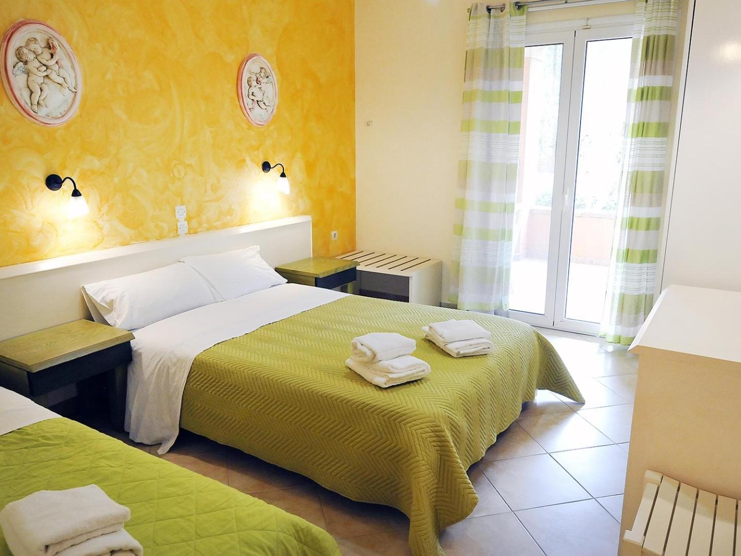 Pyramid City Apartments Agios Spyridon  外观 照片