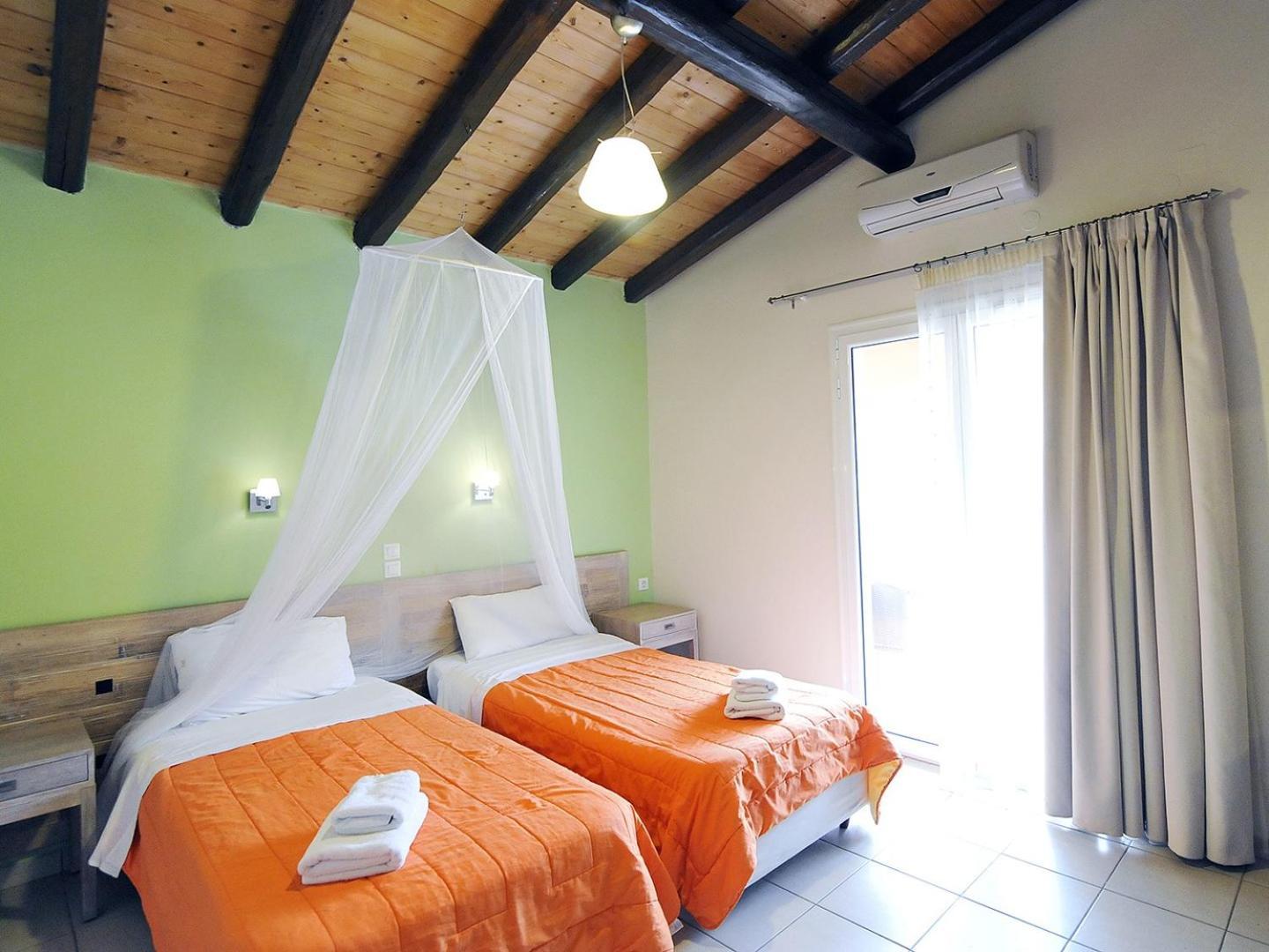 Pyramid City Apartments Agios Spyridon  外观 照片